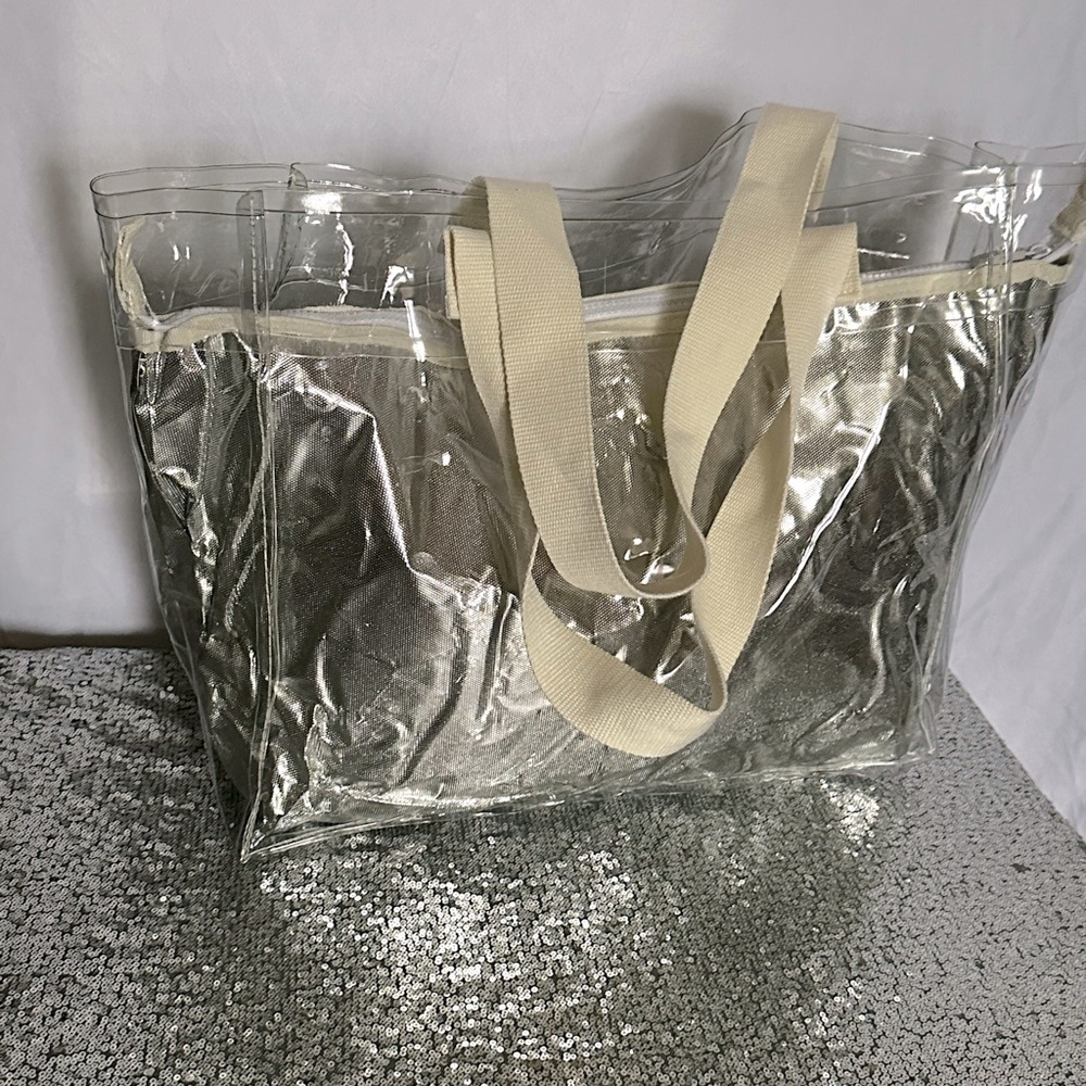 COPY - Sunnylife Silver Metallic Carry Me Tote - Picture 5 of 14